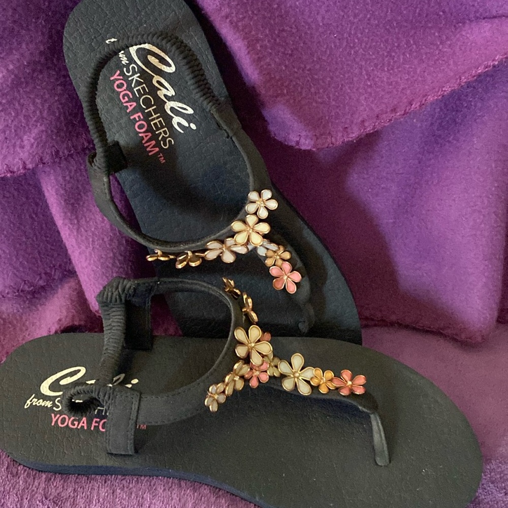 Cali sandals by Skechers. Flower jewel embelishments.
